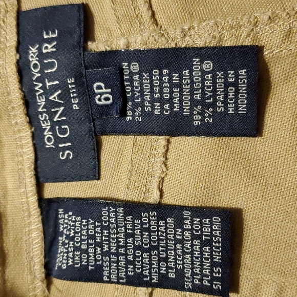 Jones New York Signature Petite Women's Khaki Pants - Size 6P - Picture 8 of 10